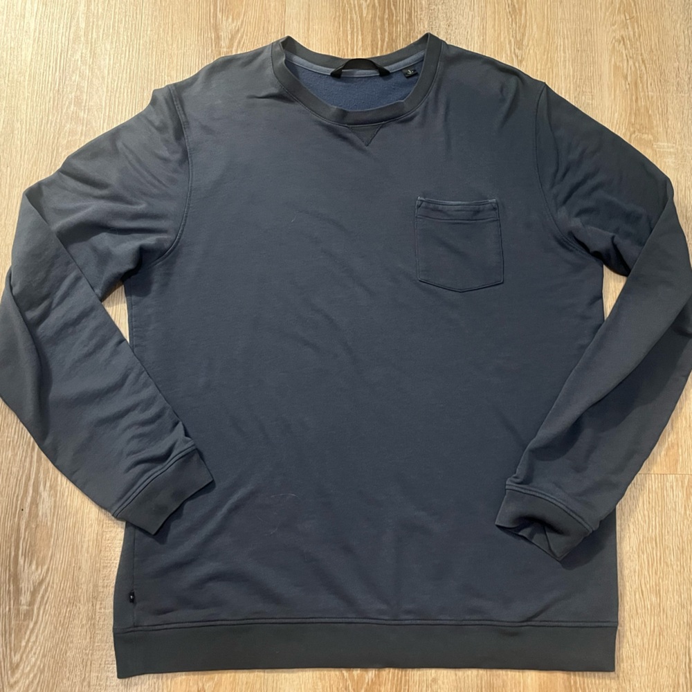 Travis Mathew Blue Long Sleeve Sweatshirt SZ Large